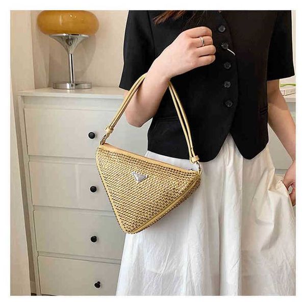 handbag 2023 new bag sense diamond women's spring and summer trend minority hand-held armpit messenger tide triangle
handbag 2023 new bag sense diamond women's spring and summer trend minority hand-held armpit messenger tide triangle