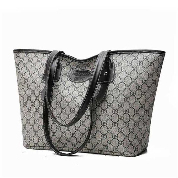 luxury designer new women's handbag luxury tote leisure messenger simple atmosphere fashionable
luxury designer new women's handbag luxury tote leisure messenger simple atmosphere fashionable