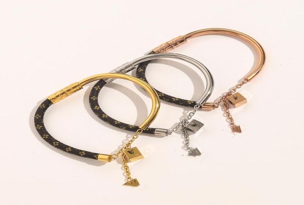 europe fashion style bracelets women bangle luxury designer jewelry faux leather 18k gold plated stainless steel wedding lovers gi4263181, Black
europe fashion style bracelets women bangle luxury designer jewelry faux leather 18k gold plated stainless steel wedding lovers gi4263181, Black