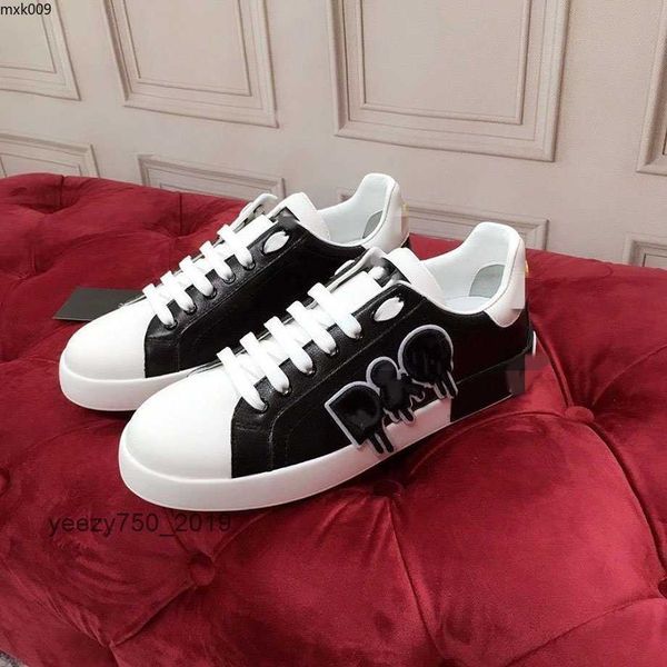 classic dolc dolces gabbanas dgs stitching highquality fashion comfortable sports outdoor casual shoes triple leather laceupr etros tyles iz
classic dolc dolces gabbanas dgs stitching highquality fashion comfortable sports outdoor casual shoes triple leather laceupr etros tyles iz