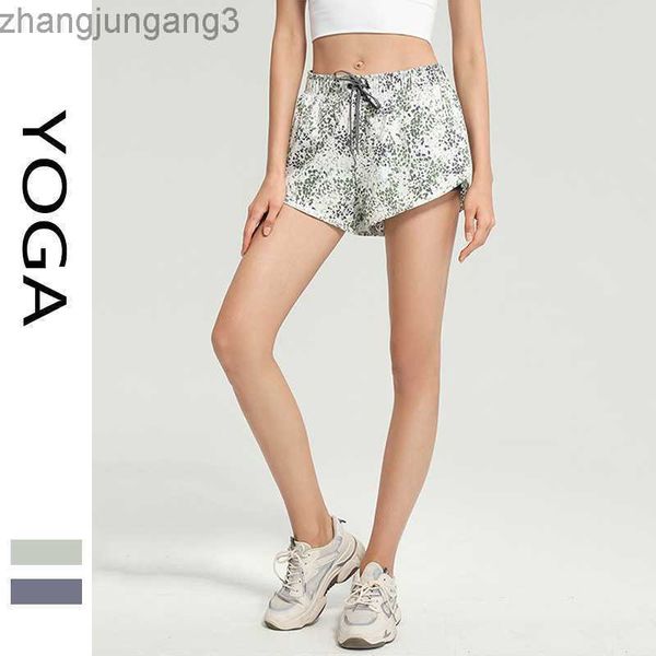 alos yoga shorts leggings floral sports women's anti glare fake two-piece loose fitting quick drying breathable pants, White;black
alos yoga shorts leggings floral sports women's anti glare fake two-piece loose fitting quick drying breathable pants, White;black