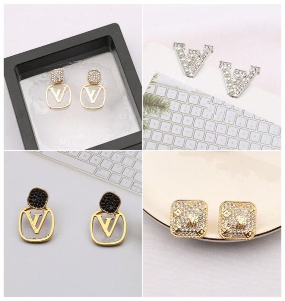 luxury women 18k gold plated designer ear stud earrings brand designers geometry letters crystal rhinestone earring wedding party 6285261, Golden;silver
luxury women 18k gold plated designer ear stud earrings brand designers geometry letters crystal rhinestone earring wedding party 6285261, Golden;silver