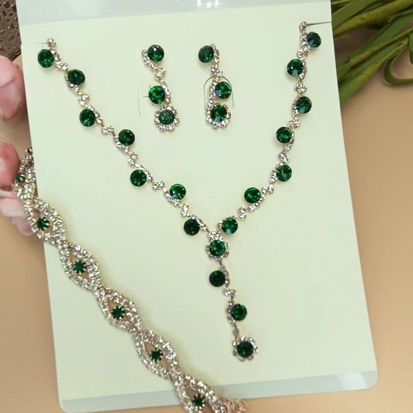 20 sets/lot pendant necklace earring bracelet suit inlaid zircon rhinestone twinkle bridal decorate non fading wedding american style women, Silver
20 sets/lot pendant necklace earring bracelet suit inlaid zircon rhinestone twinkle bridal decorate non fading wedding american style women, Silver