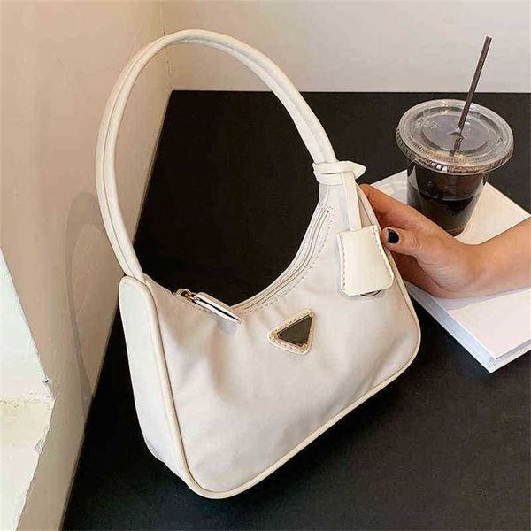 handbag 2023 fashion women's bag leather quality handbag summer crescent method stick shoulder armpit portable women's bag
handbag 2023 fashion women's bag leather quality handbag summer crescent method stick shoulder armpit portable women's bag