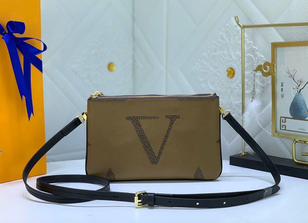 fashion designers women handbags shoulder bags luxurys lady crossbody highs quality classic flowers leather messenger totes double zip poche
fashion designers women handbags shoulder bags luxurys lady crossbody highs quality classic flowers leather messenger totes double zip poche