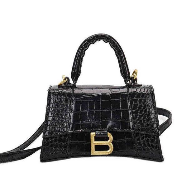handbag 2023 new bag female underarm magic stick style stone pattern sense messenger 
handbag 2023 new bag female underarm magic stick style stone pattern sense messenger
