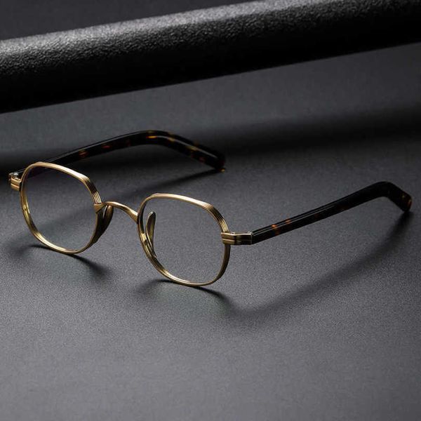 10% off luxury designer new men's and women's sunglasses 20% off japanese pure titanium wannian tortoise frame with 132 plate smal, White;black
10% off luxury designer new men's and women's sunglasses 20% off japanese pure titanium wannian tortoise frame with 132 plate smal, White;black