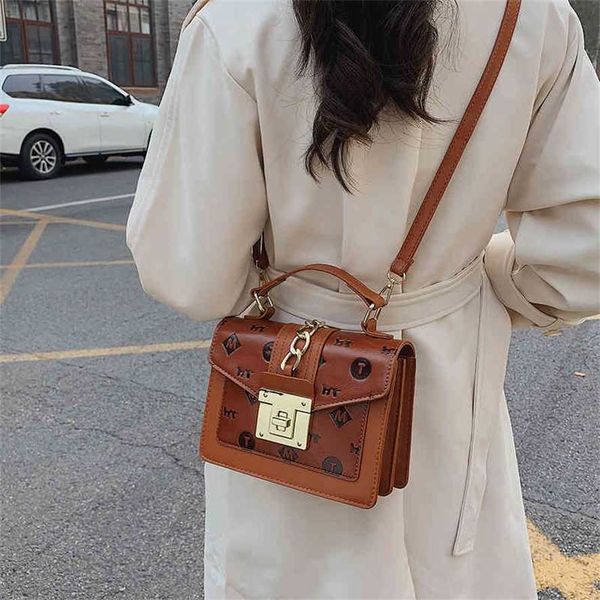 handbag 2023 new bag texture portable shoulder small square popular printed messenger saddle women's
handbag 2023 new bag texture portable shoulder small square popular printed messenger saddle women's