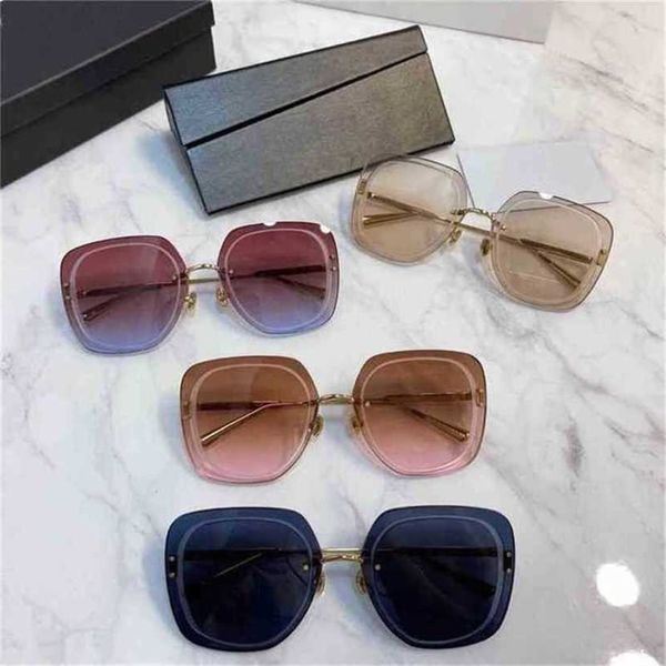 30% off luxury designer new men's and women's sunglasses 20% off fashion version family personality frameless square net red same, White;black
30% off luxury designer new men's and women's sunglasses 20% off fashion version family personality frameless square net red same, White;black