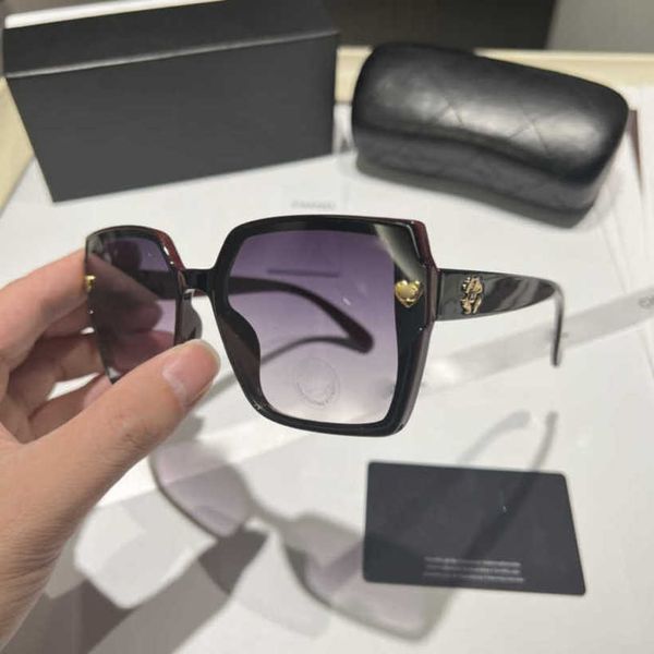 20% off luxury designer new men's and women's sunglasses 20% off love sun protection small glasses driving trend ins, White;black
20% off luxury designer new men's and women's sunglasses 20% off love sun protection small glasses driving trend ins, White;black