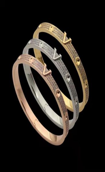 v letter round nail luxury full diamond cuff bracelet fashion women wedding bracelet classic designer jewelry8073193, White
v letter round nail luxury full diamond cuff bracelet fashion women wedding bracelet classic designer jewelry8073193, White