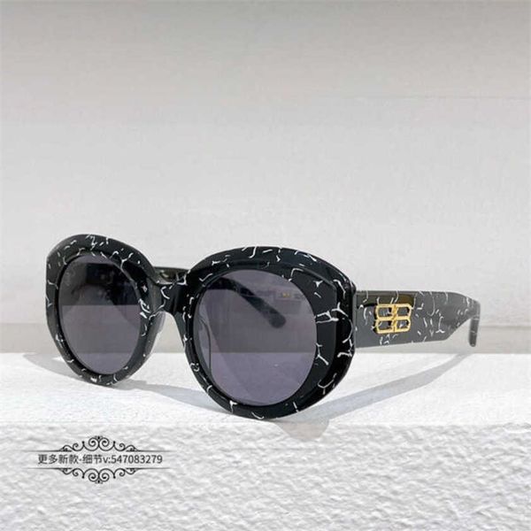40% off luxury designer new men's and women's sunglasses 20% off parisian oval frame panel ins net red fashionable women, White;black
40% off luxury designer new men's and women's sunglasses 20% off parisian oval frame panel ins net red fashionable women, White;black