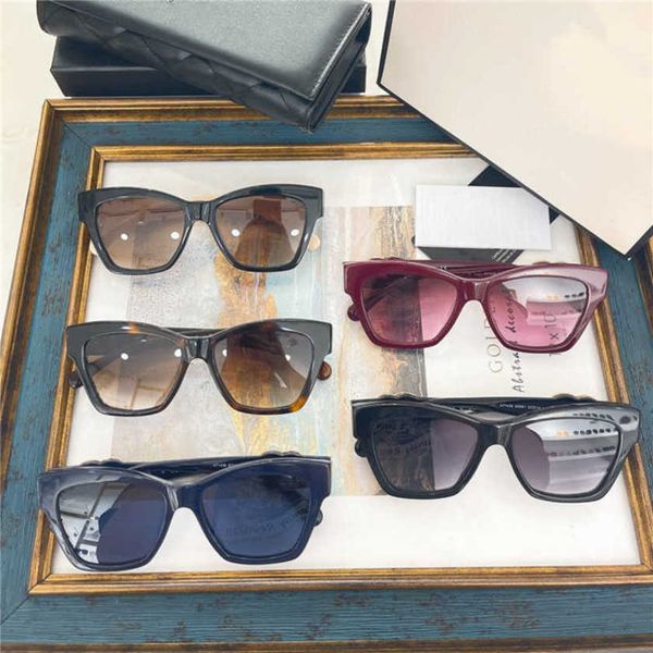 40% off luxury designer new men's and women's sunglasses 20% off fashion metal calfskin same a71438, White;black
40% off luxury designer new men's and women's sunglasses 20% off fashion metal calfskin same a71438, White;black