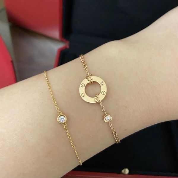 love bangl bracelet for woman designer gold plated 18k t0p quality official reproductions fashion classic style luxury jewelry exquisite gif, Golden;silver
love bangl bracelet for woman designer gold plated 18k t0p quality official reproductions fashion classic style luxury jewelry exquisite gif, Golden;silver