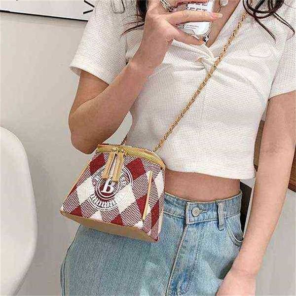 handbag 2023 fashion women's bag leather quality handbag korean lingge shoulder texture chain messenger street trend handbag for women
handbag 2023 fashion women's bag leather quality handbag korean lingge shoulder texture chain messenger street trend handbag for women