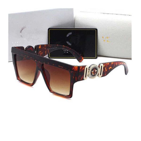 2023 new brand luxury versage designer sunglasses trendy mens womens sunglass counter packaging uv proof gradient sunscreen channel glasses, White;black
2023 new brand luxury versage designer sunglasses trendy mens womens sunglass counter packaging uv proof gradient sunscreen channel glasses, White;black