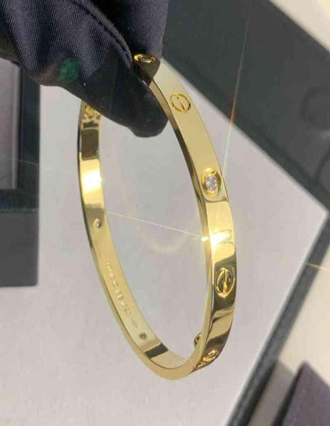 love bangle series gold plating 18 k never fade 1821 size with box with screwdriver official replica luxury brand ret5908719, Black
love bangle series gold plating 18 k never fade 1821 size with box with screwdriver official replica luxury brand ret5908719, Black