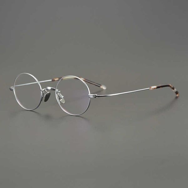 luxury designer new men's and women's sunglasses 20% off japanese small round handmade ultra-light myopia pure titanium full-frame, White;black
luxury designer new men's and women's sunglasses 20% off japanese small round handmade ultra-light myopia pure titanium full-frame, White;black