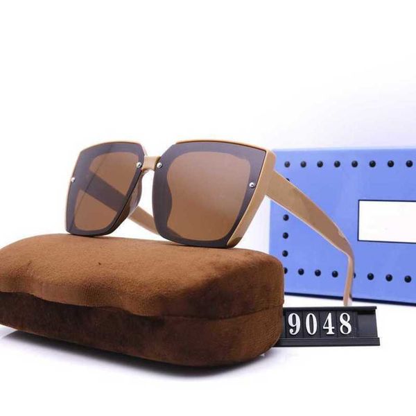 designer men's and women's beach couple sunglasses 20% off overseas box simple trendy polarizing glasses 9048, White;black
designer men's and women's beach couple sunglasses 20% off overseas box simple trendy polarizing glasses 9048, White;black