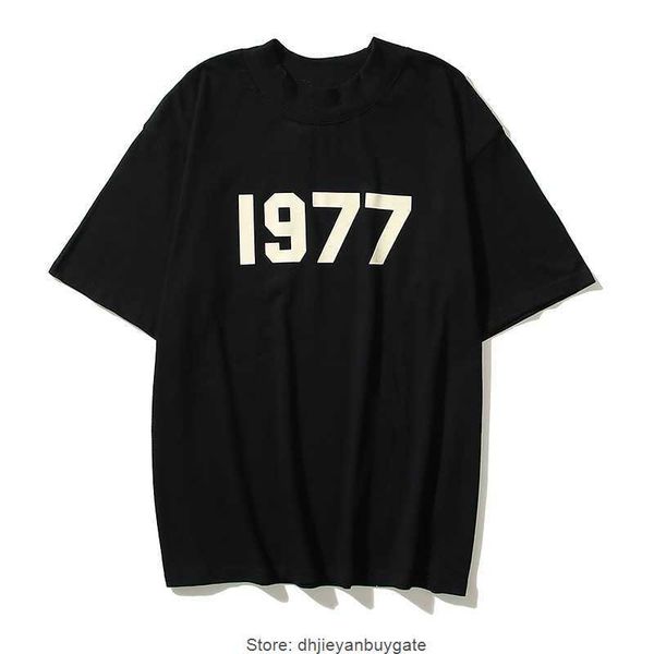essentail t-shirt designer tide sleeve summer men's new loose letter tees fashion sports short834, White;black
essentail t-shirt designer tide sleeve summer men's new loose letter tees fashion sports short834, White;black
