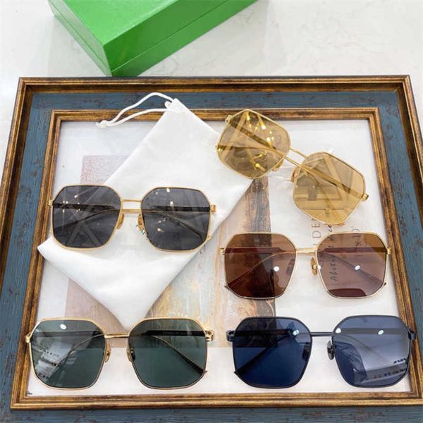 20% off luxury designer new men's and women's sunglasses 20% off fashionable personality ins net red same style women metal big sq, White;black
20% off luxury designer new men's and women's sunglasses 20% off fashionable personality ins net red same style women metal big sq, White;black