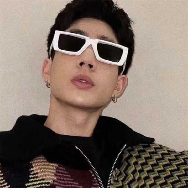 30% off luxury designer new men's and women's sunglasses 20% off ins red same plate hip hop street shooting, White;black
30% off luxury designer new men's and women's sunglasses 20% off ins red same plate hip hop street shooting, White;black