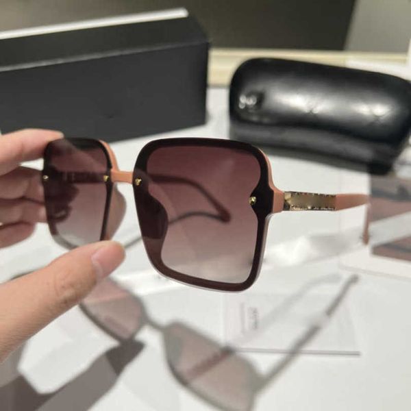 10% off luxury designer new men's and women's sunglasses 20% off fashion personality irregular protection small fragrant, White;black
10% off luxury designer new men's and women's sunglasses 20% off fashion personality irregular protection small fragrant, White;black