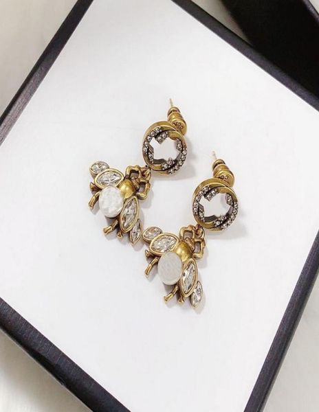women cute crystal bee stud earring rhinestone letter earrings for gift party fashion jewelry accessories5000159, Golden;silver
women cute crystal bee stud earring rhinestone letter earrings for gift party fashion jewelry accessories5000159, Golden;silver
