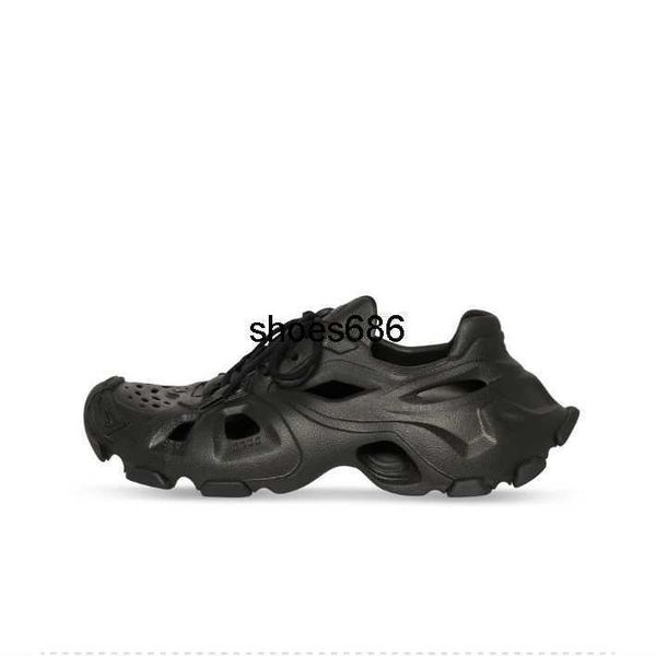 small crowd fried street balencigas new lace up hole shoes integrated hollow out men's casual sports sandals for outdoor wear, Black
small crowd fried street balencigas new lace up hole shoes integrated hollow out men's casual sports sandals for outdoor wear, Black