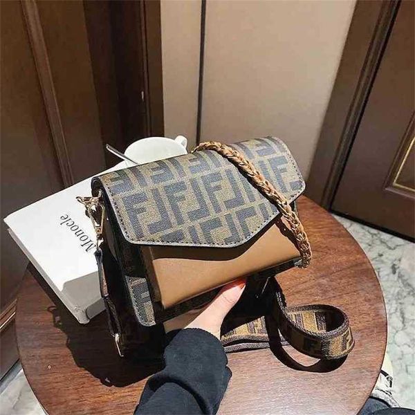 handbag 2023 new bag female chain style letter messenger wide strap texture trend square
handbag 2023 new bag female chain style letter messenger wide strap texture trend square