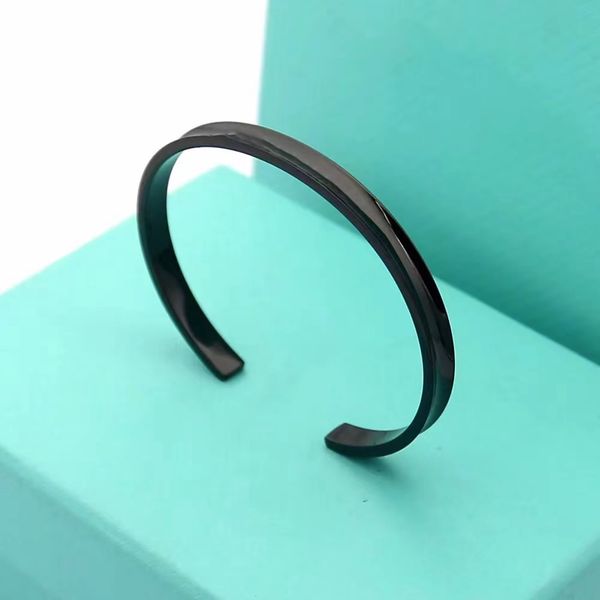 fashion love bracelet women's rose gold silver women's bracelet titanium steel screwdriver diamond luxury designer jewelry women&#, Golden;silver
fashion love bracelet women's rose gold silver women's bracelet titanium steel screwdriver diamond luxury designer jewelry women&#, Golden;silver