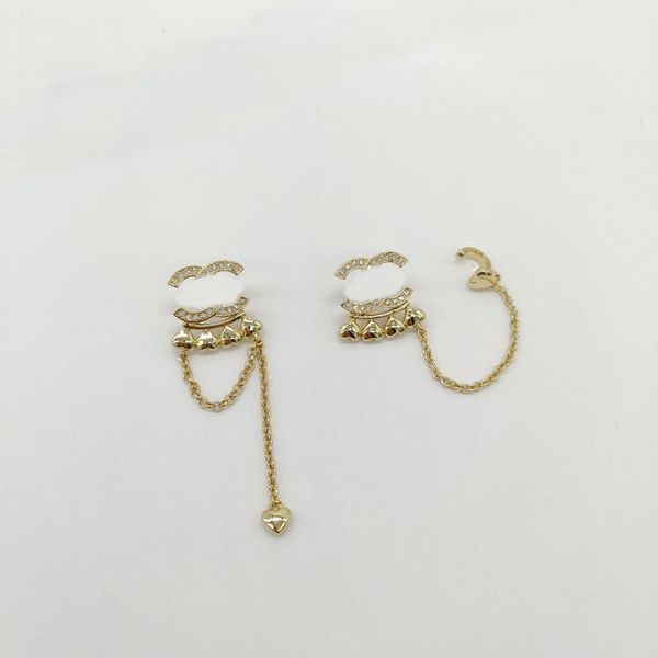 2023 luxury quality charm drop earring with five pcs heart shape tassel design have box stamp ps7698a, Golden
2023 luxury quality charm drop earring with five pcs heart shape tassel design have box stamp ps7698a, Golden