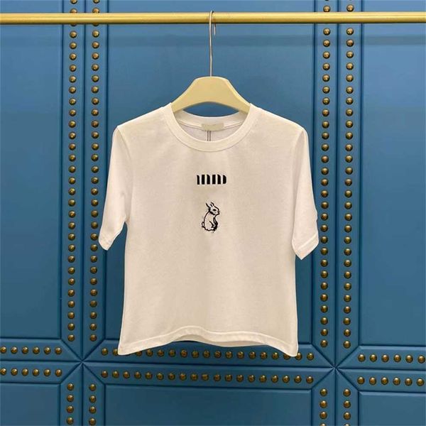 80% off factory outlet online early spring 2023 new embroidery letter short sleeve t-shirt women's simple fashion girls pullover, White;black
80% off factory outlet online early spring 2023 new embroidery letter short sleeve t-shirt women's simple fashion girls pullover, White;black