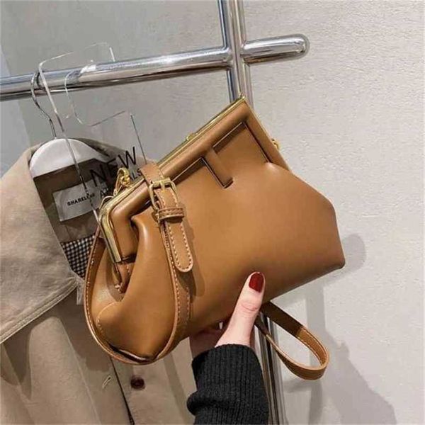 luxury designer new women's handbag minority women's style texture shoulder messenger personalized shell
luxury designer new women's handbag minority women's style texture shoulder messenger personalized shell
