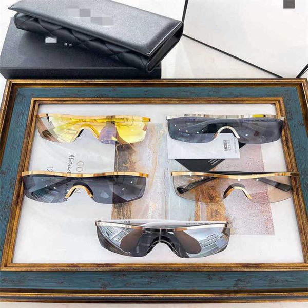 luxury designer new sunglasses product xiaoxiangjia windshield is popular on internet the same style of futuristic technology sense one-piec, White;black
luxury designer new sunglasses product xiaoxiangjia windshield is popular on internet the same style of futuristic technology sense one-piec, White;black