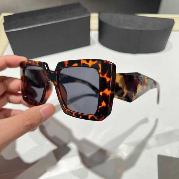 luxury designer new sunglasses style small box fashion personality irregular street sresistant, White;black
luxury designer new sunglasses style small box fashion personality irregular street sresistant, White;black