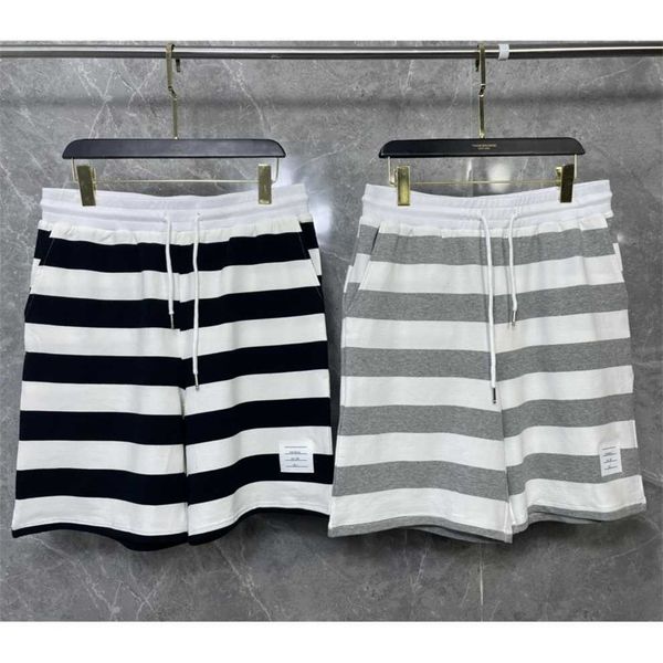 80% off factory outlet online summer new high-end fashion men's and women's striped shorts beach pants, White;black
80% off factory outlet online summer new high-end fashion men's and women's striped shorts beach pants, White;black