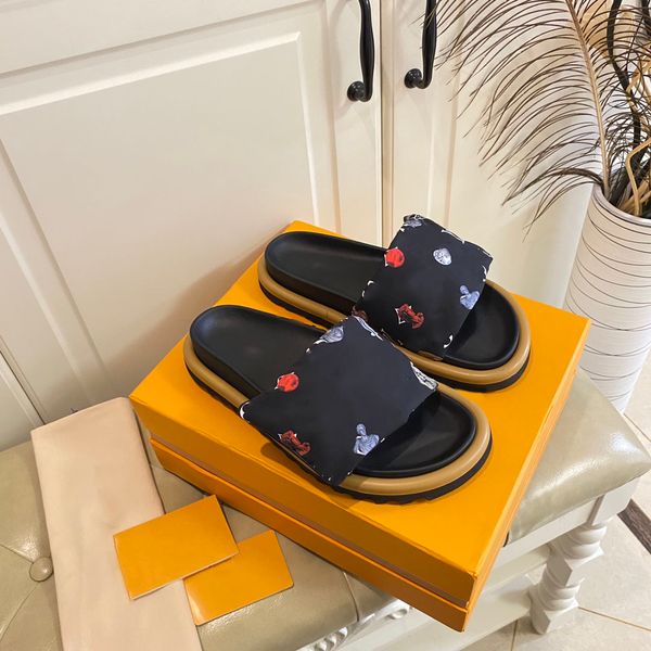 2023man designer sandal beach slide woman slipper crocodile skin leather ladies orange scuffs shoes, Black
2023man designer sandal beach slide woman slipper crocodile skin leather ladies orange scuffs shoes, Black