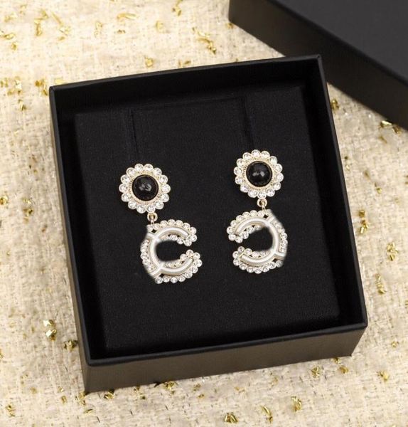 2022 charm stud earring with diamond and white color black beads for women wedding jewelry gift have box stamp ps40091454152, Golden
2022 charm stud earring with diamond and white color black beads for women wedding jewelry gift have box stamp ps40091454152, Golden