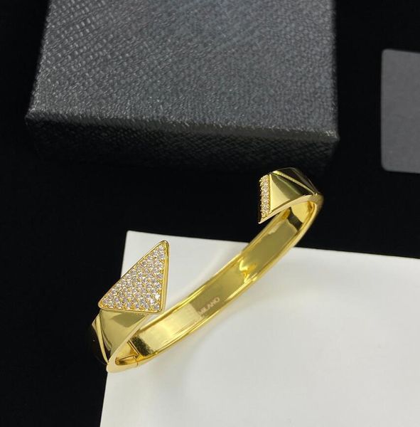 fashion designer gold cuff bangle bracelets for men women diamond triangle letter bracelet bijoux couple's gift jewelry, Black
fashion designer gold cuff bangle bracelets for men women diamond triangle letter bracelet bijoux couple's gift jewelry, Black