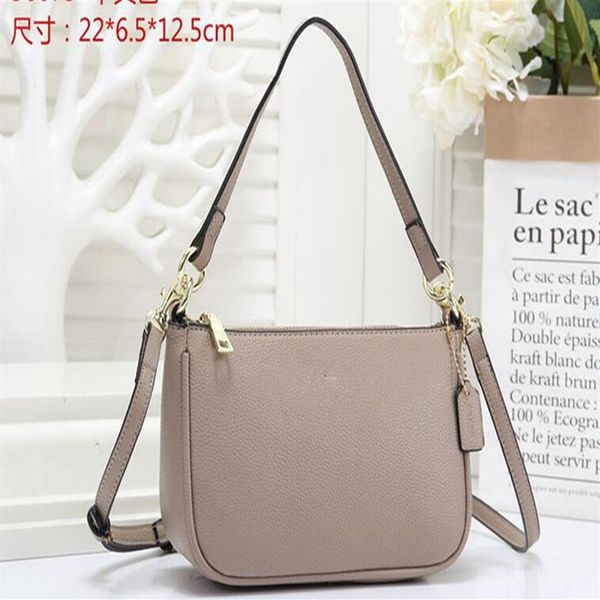 2021 luxury portable shoulder bags women's fashion brand designer's underarm messenger bag301t
2021 luxury portable shoulder bags women's fashion brand designer's underarm messenger bag301t