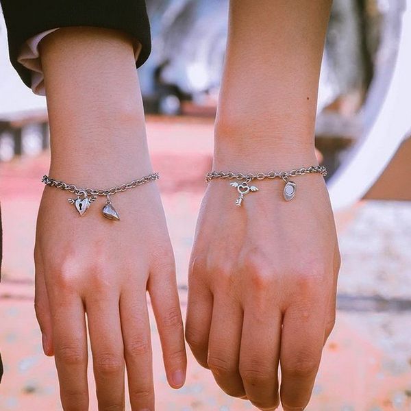 valentine's day magnetic chain angel love couple bracelets set punk cuban chains bracelets matching magnetic heart bracelets silver pro, Black
valentine's day magnetic chain angel love couple bracelets set punk cuban chains bracelets matching magnetic heart bracelets silver pro, Black