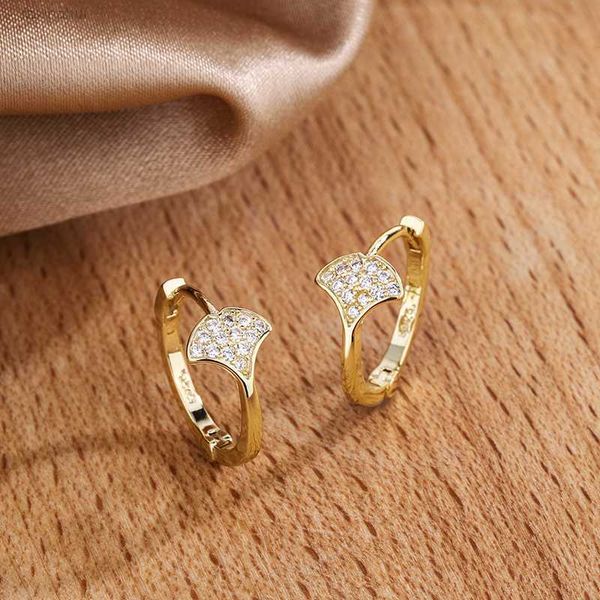 charm fashion gold plated women's earrings new geometric diamond embedding apricot leaf female personality versatile e95s, Golden
charm fashion gold plated women's earrings new geometric diamond embedding apricot leaf female personality versatile e95s, Golden