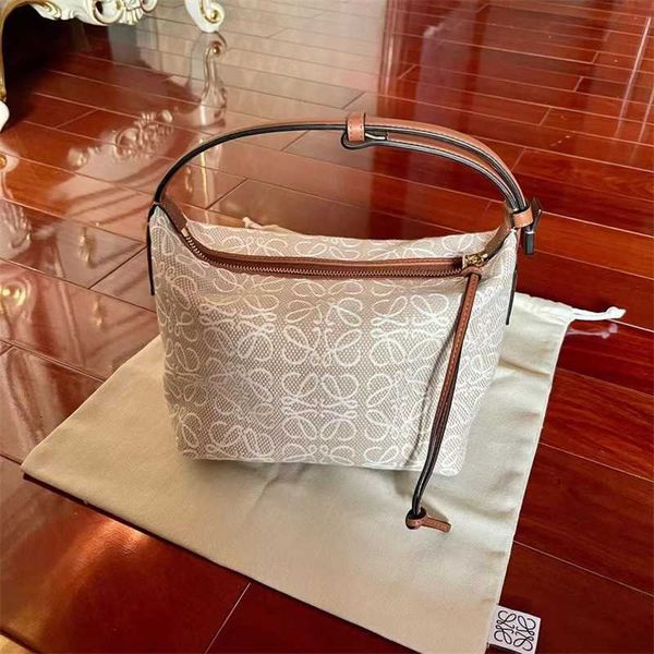 designer bags loews handbag women's bag 22 new cubi underarm lunch box bag jacquard canvas splice handheld shoulder bag
designer bags loews handbag women's bag 22 new cubi underarm lunch box bag jacquard canvas splice handheld shoulder bag