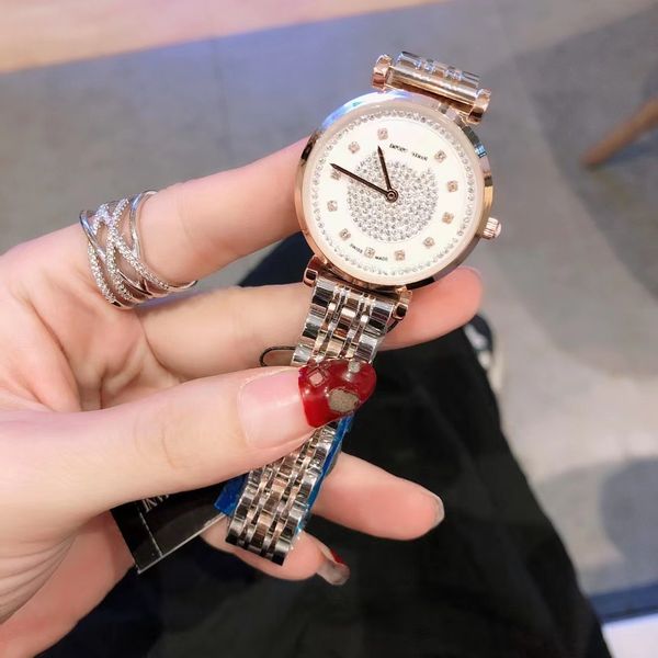 fashionable women's watches are waterproof fashion it's a luxury women's watch, Slivery;golden
fashionable women's watches are waterproof fashion it's a luxury women's watch, Slivery;golden