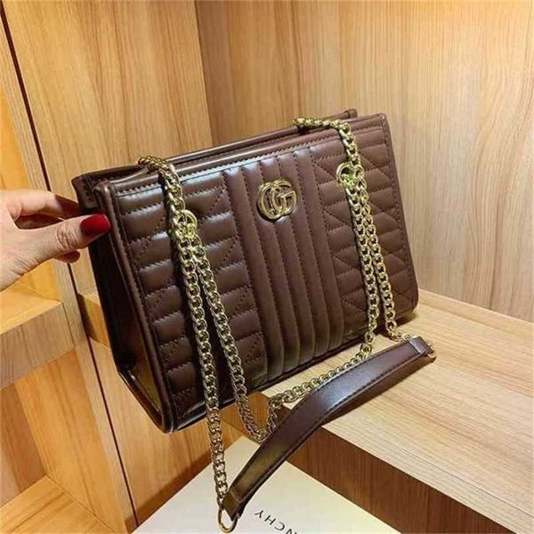 luxury designer new women's handbag version the same embroidered wire lattice hand live broadcast
luxury designer new women's handbag version the same embroidered wire lattice hand live broadcast