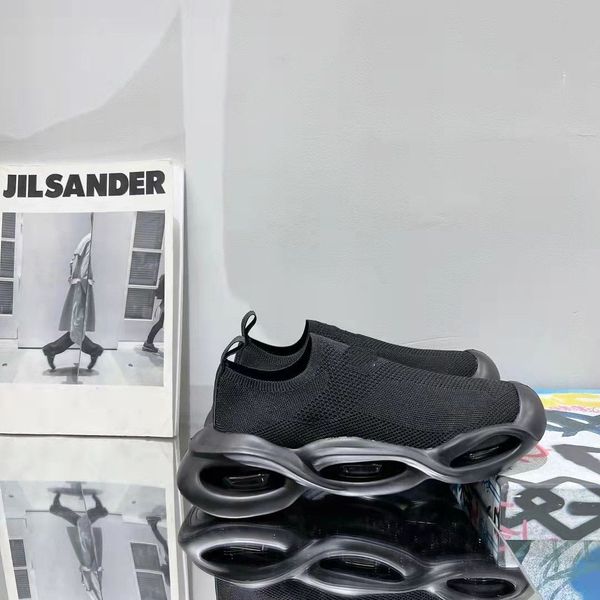 with box mid-& low stretch wave men sneakers shoes mesh breath black white knit sock chunky rubber sole runner sports man outdoor women
with box mid-& low stretch wave men sneakers shoes mesh breath black white knit sock chunky rubber sole runner sports man outdoor women