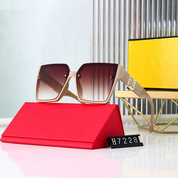 luxury designer new sunglasses letter large frame box net red fashion, White;black
luxury designer new sunglasses letter large frame box net red fashion, White;black
