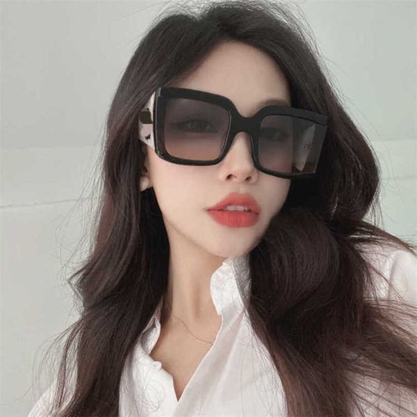 10% off luxury designer new men's and women's sunglasses 20% off 22 year small fragrance square female net red same protection ch4, White;black
10% off luxury designer new men's and women's sunglasses 20% off 22 year small fragrance square female net red same protection ch4, White;black