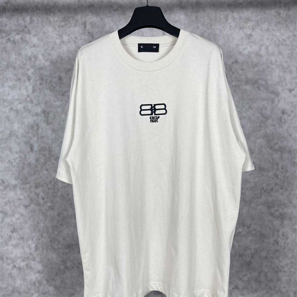 80% off factory outlet online high edition 2023 summer new fashion family letter embroidery double mesh red men's and women's loos, White;black
80% off factory outlet online high edition 2023 summer new fashion family letter embroidery double mesh red men's and women's loos, White;black